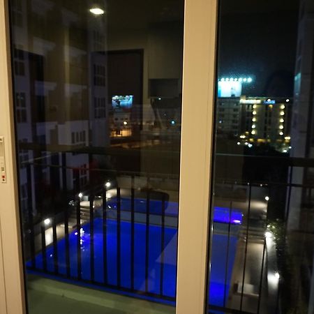 צ'יאנג מאי Pool View Room The Prio מראה חיצוני תמונה
